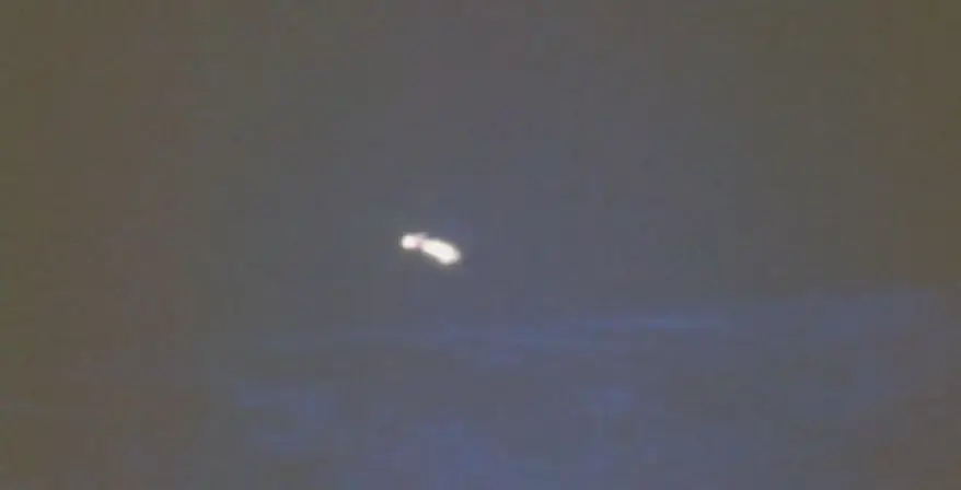 Light from Finnsåhøgda south towards east, in 1982 (Source: hessdalen.org/home/for-the-media)