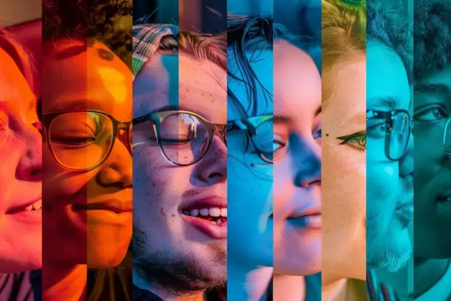 The Human Eye Perceives and Distinguishes Colors